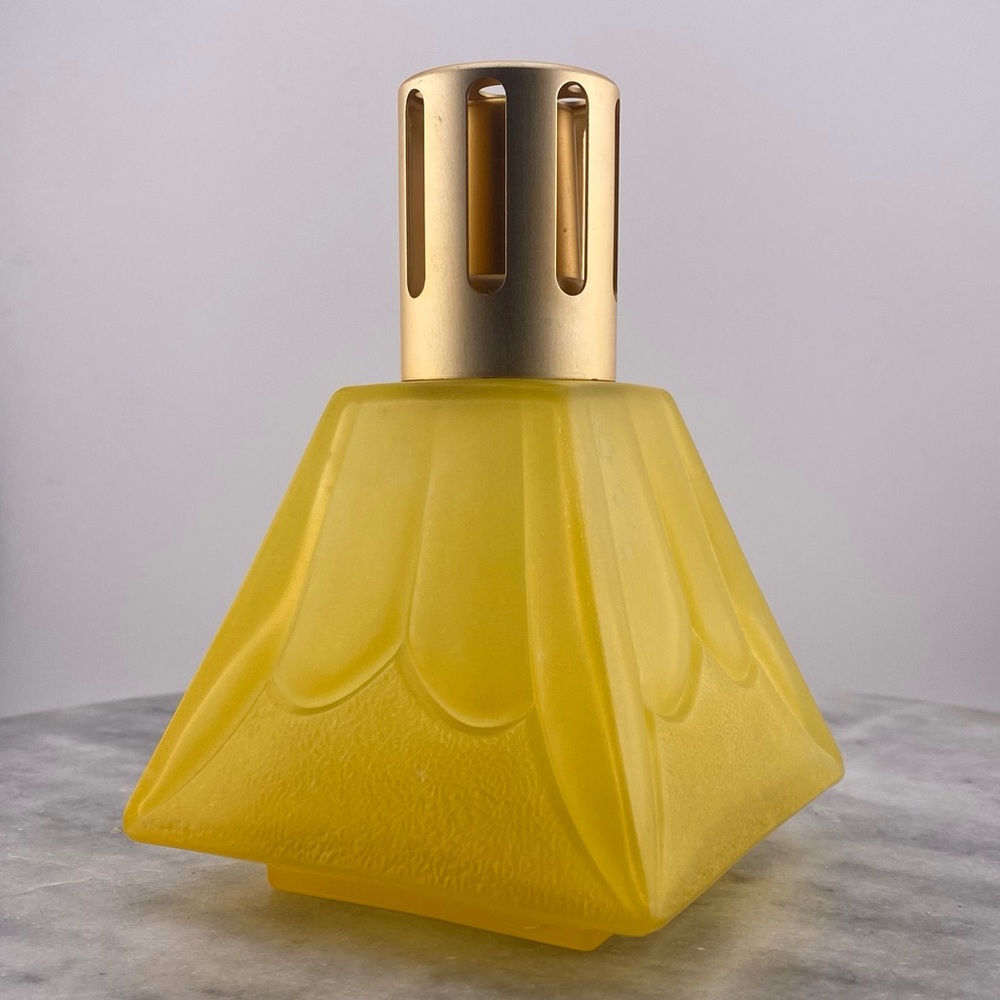 Authentic Lampe Berger « Les Jupons Jaunes »